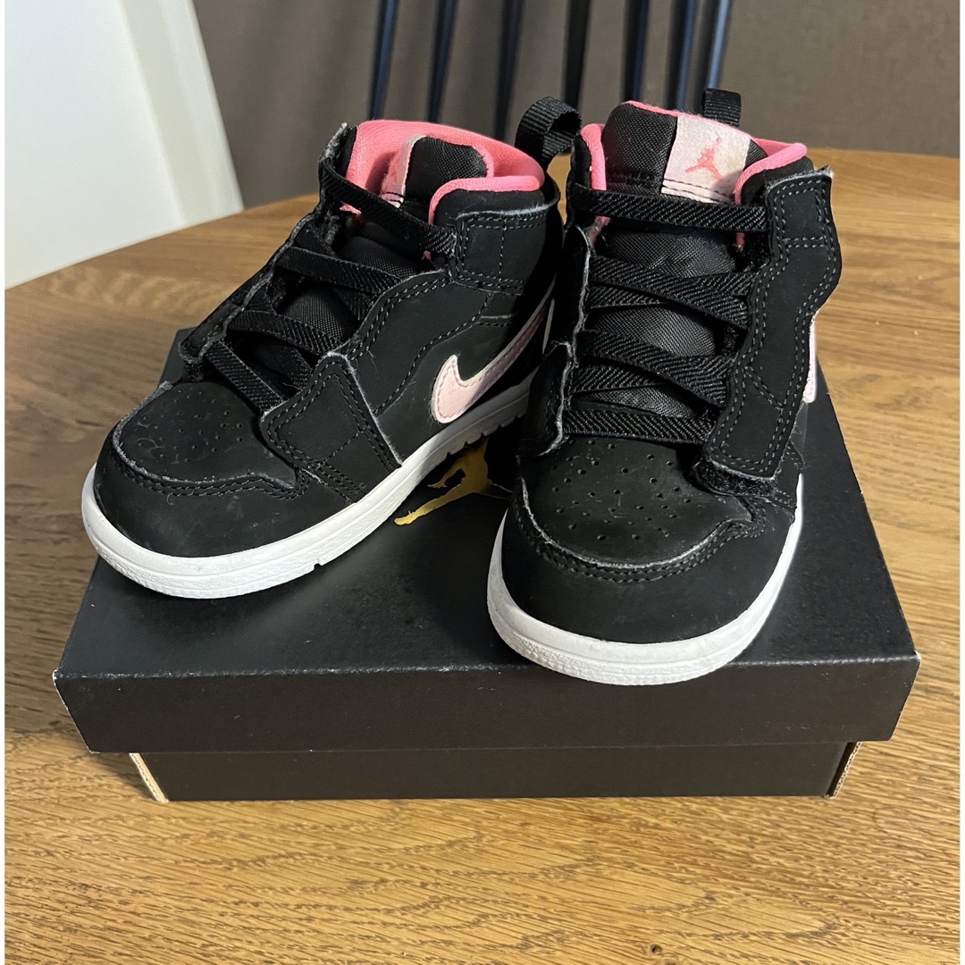 Jordan Brand（NIKE）(ジョーダン)のNIKEジョーダン（kids）JORDAN 1 MID ALT 13cm箱付き キッズ/ベビー/マタニティのキッズ靴/シューズ(15cm~)(スニーカー)の商品写真