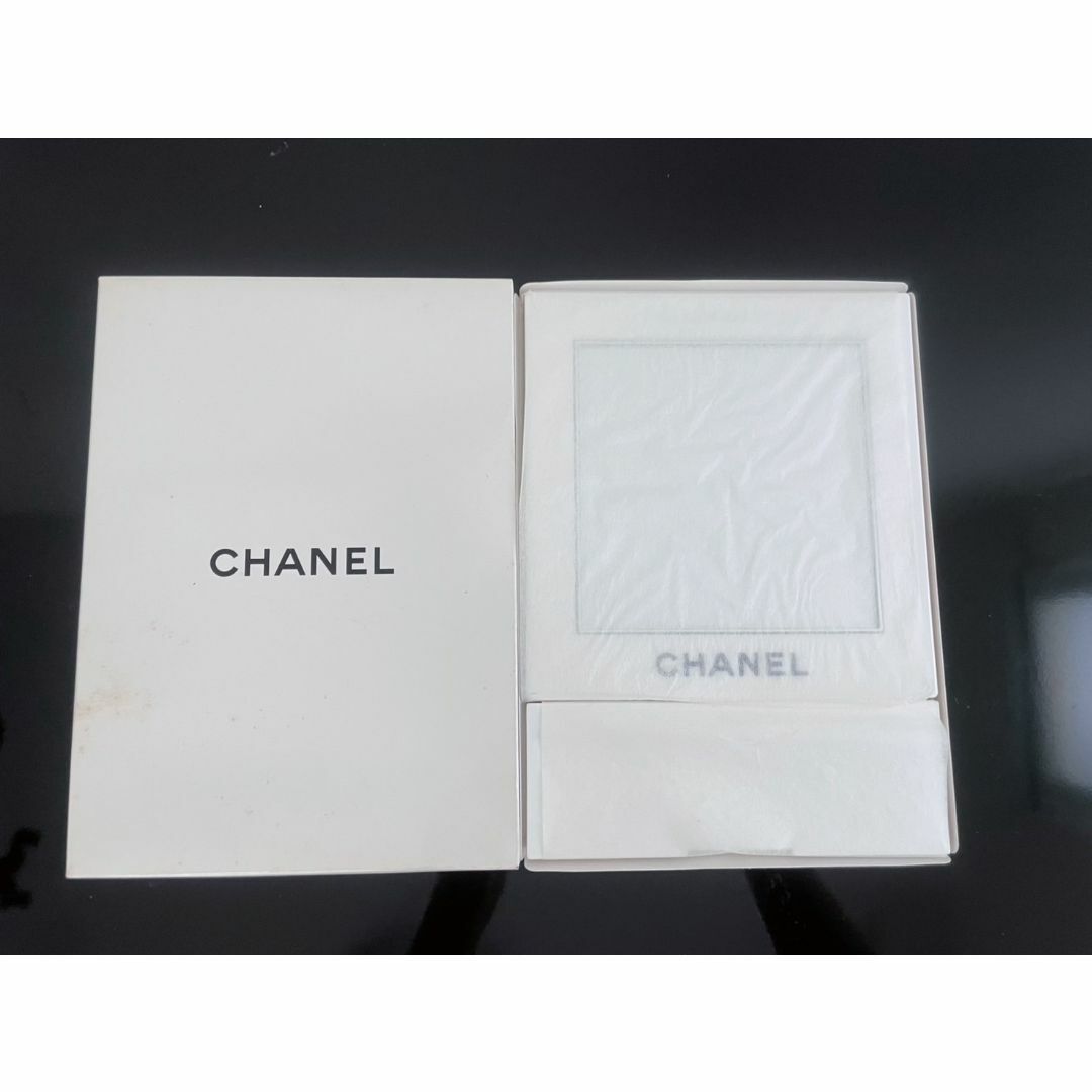 新品未使用】CHANEL ノベルティ 回転ミラーの通販 by glim's shop｜ラクマ