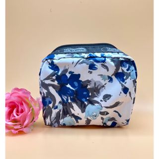 LeSportsac フラワー Flower 水色　ほんのり セレブ 人気 上品