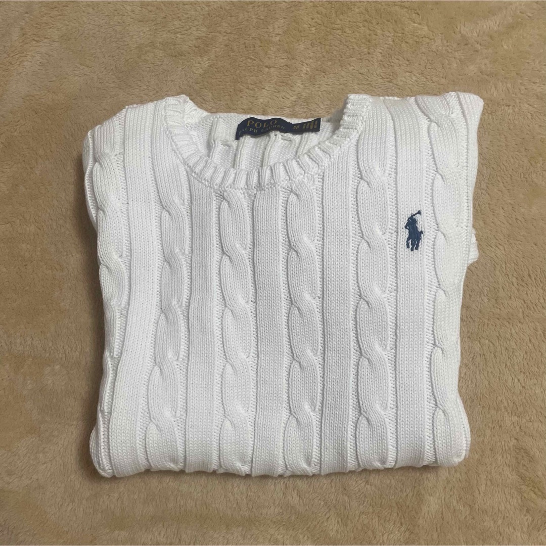 POLO RALPH LAUREN(ポロラルフローレン)のPOLO ラルフローレン　ケーブルニット　オフホワイト　ワンポイント刺繍 レディースのトップス(ニット/セーター)の商品写真