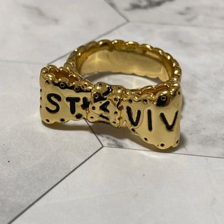 ヴィヴィアン(Vivienne Westwood) リング(指輪)(ゴールド)の通販 400 ヴィヴィアン(Vivienne Westwood) リング(指輪)(ゴールド)の通販 400