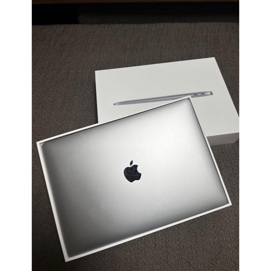 MacBook Air Retina 13.3インチ 256GB スペースグレ…