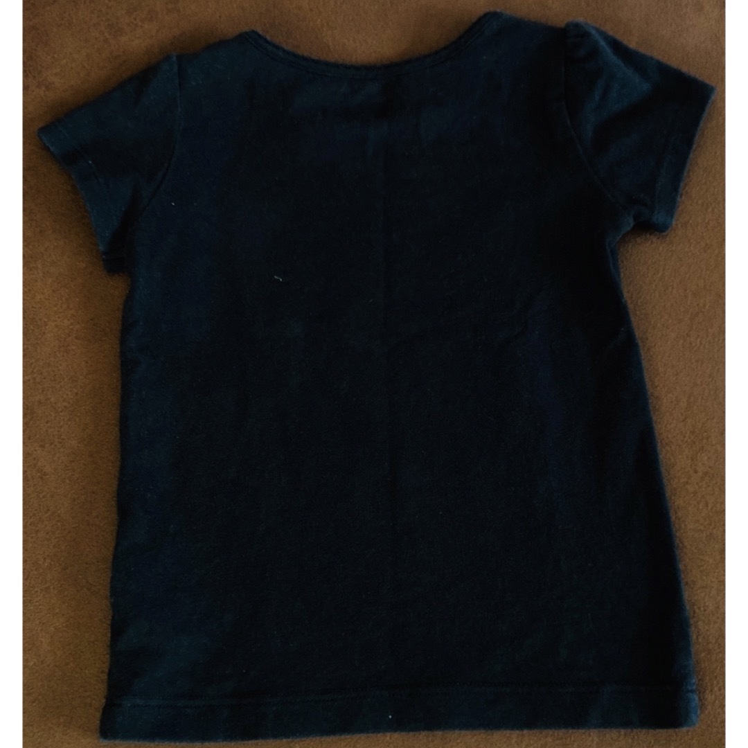 西松屋(ニシマツヤ)の80cm 半袖 Tシャツ インナー インナーシャツ 肌着 黒 ブラック 黒T キッズ/ベビー/マタニティのキッズ服女の子用(90cm~)(Tシャツ/カットソー)の商品写真