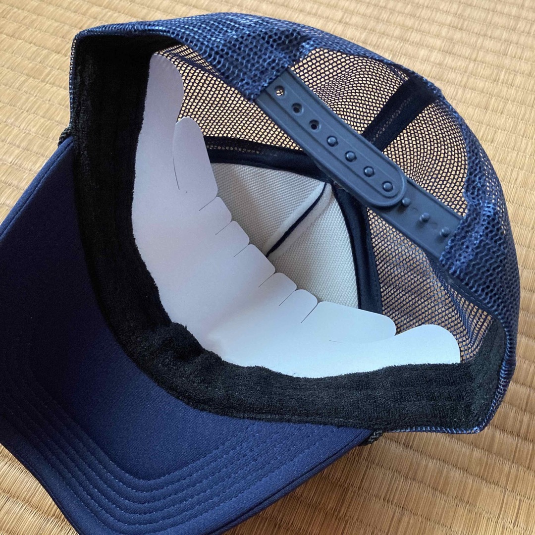 未使用　アメーバミュージック　キャップ　帽子　ネイビー メンズの帽子(キャップ)の商品写真