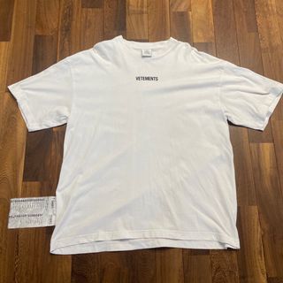 VETEMENTS - 極美品 VTMNTS ストライプ柄 シルク混 ロゴ 半袖 ジップ