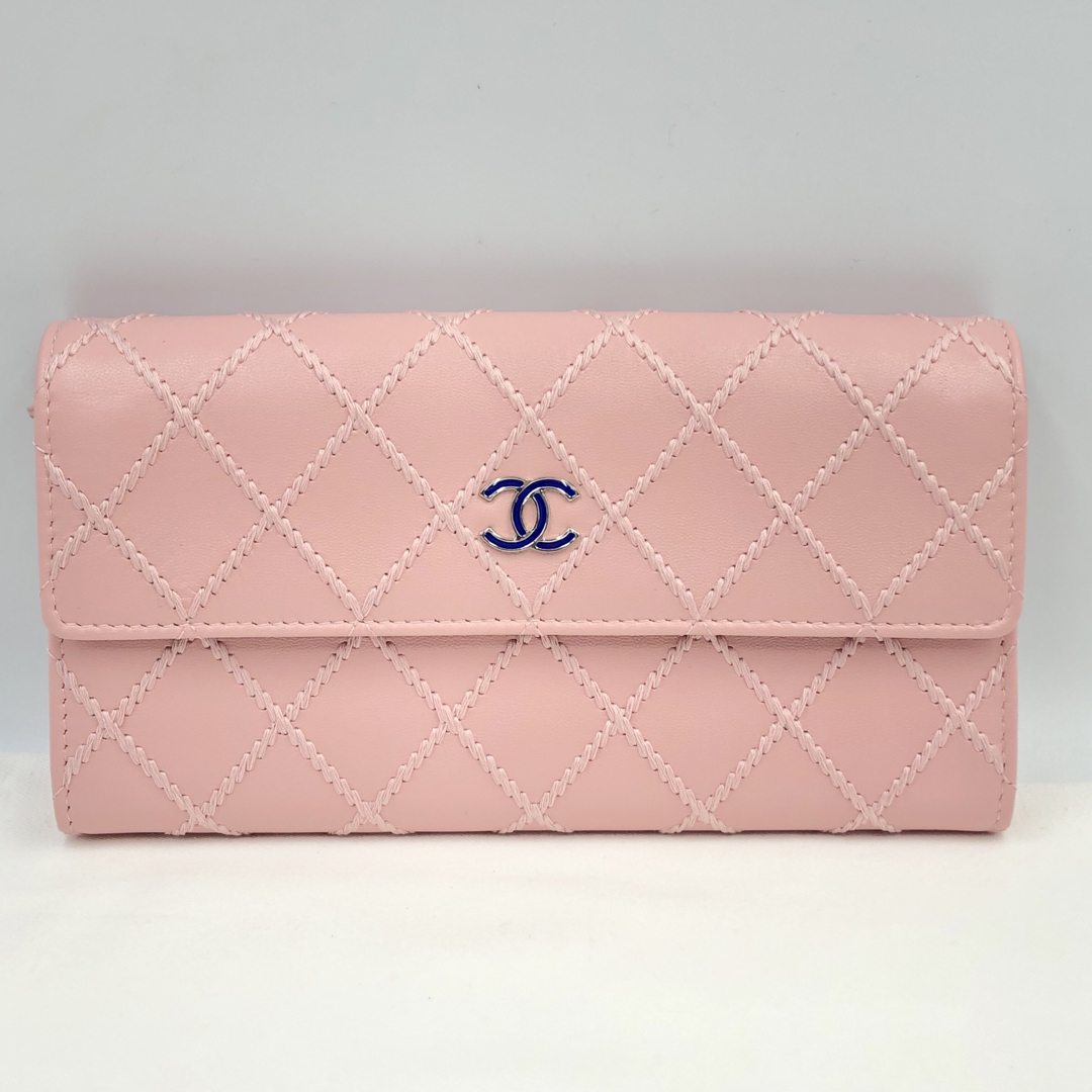 CHANEL(シャネル)のシャネル CHANEL ワイルドステッチ ウォレット ピンク レディースのファッション小物(財布)の商品写真