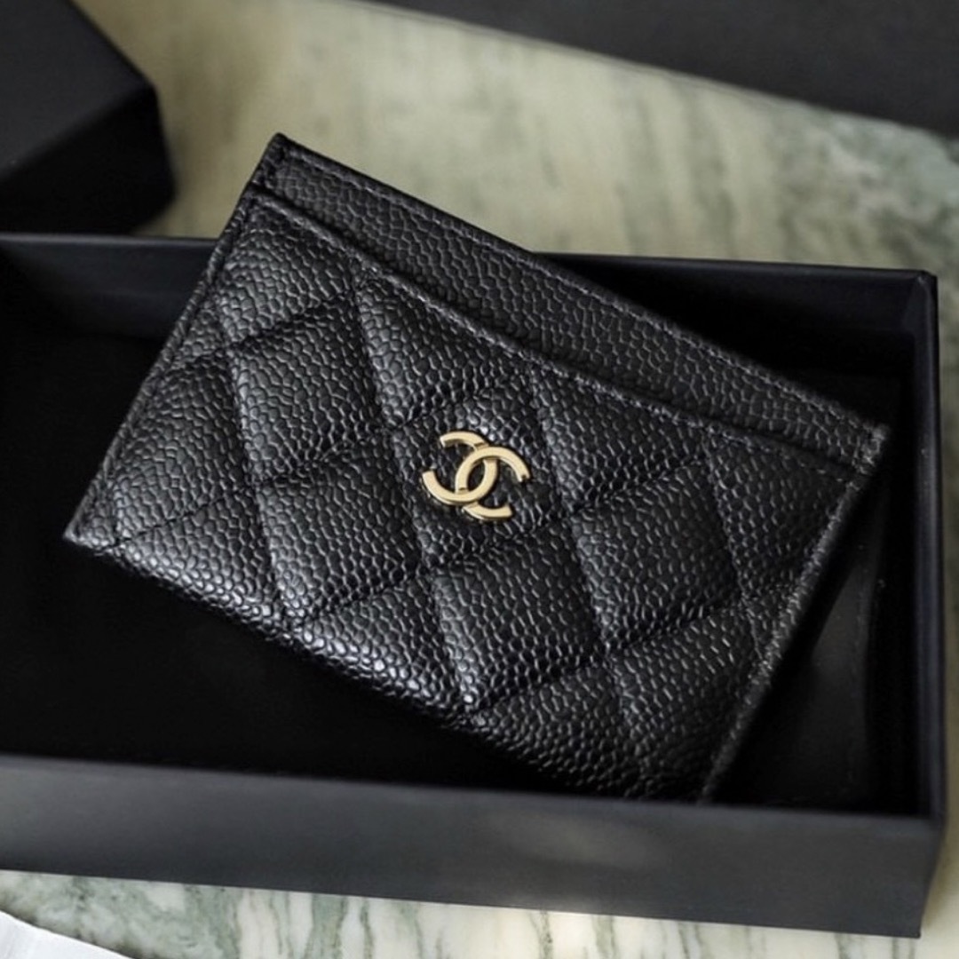 CHANEL(シャネル)の【正規品】CHANEL パスケース レディースのファッション小物(名刺入れ/定期入れ)の商品写真