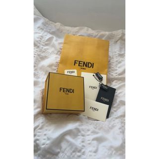 フェンディ ブレスレット(メンズ)の通販 32点 | FENDIのメンズを買う