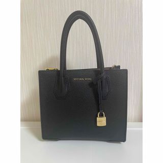 マイケルコース(Michael Kors)のMICHAEL KORSマイケルコース メッセンジャーミディアム ブラック(ショルダーバッグ)