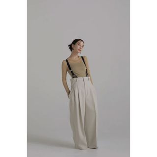 トゥデイフル(TODAYFUL)の【新品タグ付】louren(ローレン)suspenders wide pants(サロペット/オーバーオール)