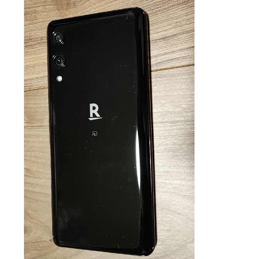 Rakuten(ラクテン)のRakuten hand ブラック スマホ/家電/カメラのスマートフォン/携帯電話(スマートフォン本体)の商品写真