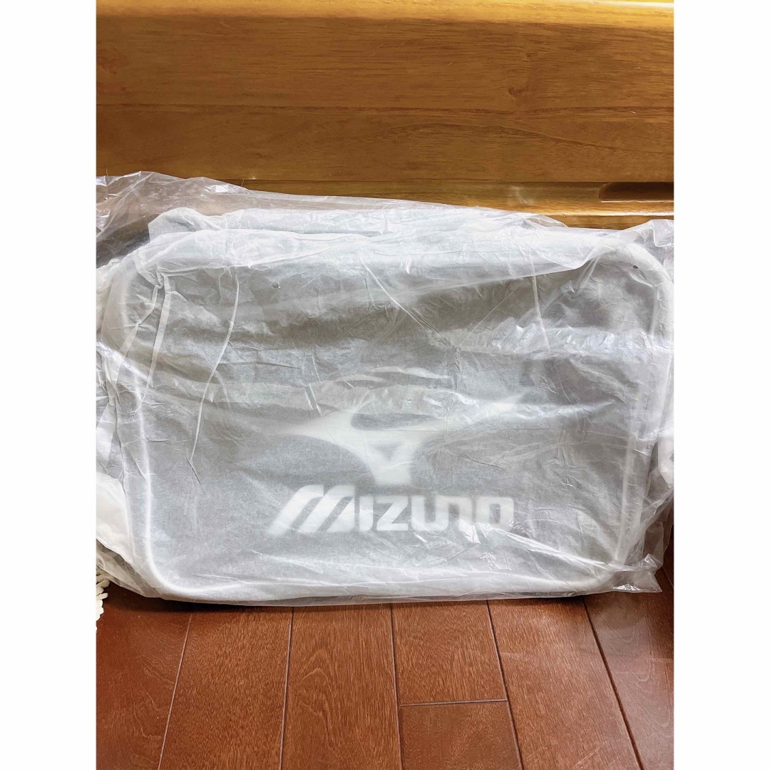 MIZUNO(ミズノ)の送料込♡新品未使用　ミズノ　エナメルバッグ スポーツ/アウトドアのスポーツ/アウトドア その他(ラグビー)の商品写真