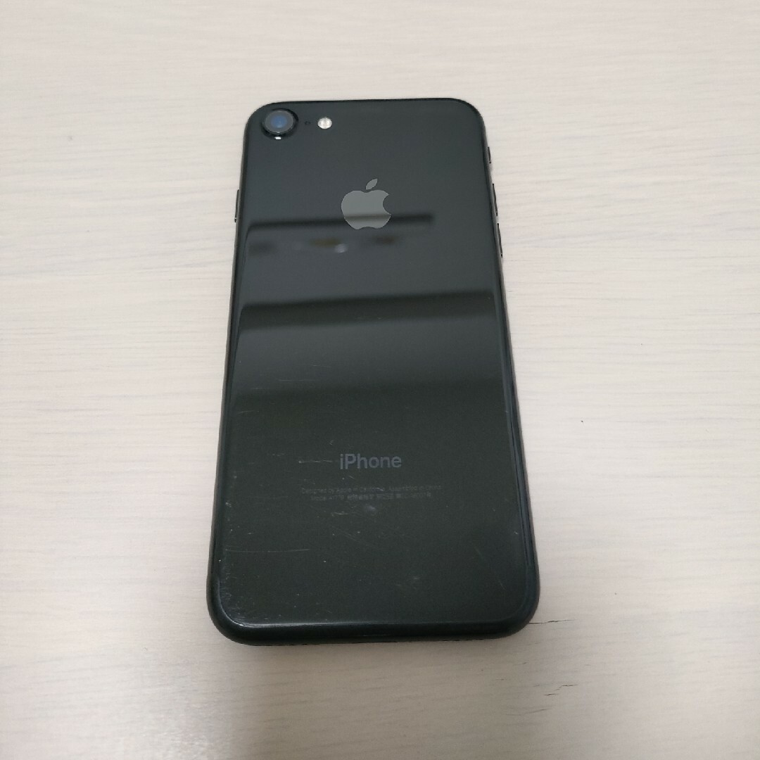 iPhone(アイフォーン)の値下げしました☆IPhone7 128GB ブラック スマホ/家電/カメラのスマートフォン/携帯電話(スマートフォン本体)の商品写真