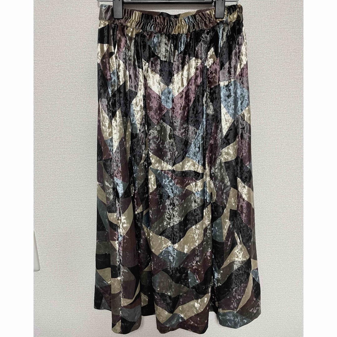 ROSE BUD(ローズバッド)のROSE BUD ベロアスカート レディースのスカート(ロングスカート)の商品写真