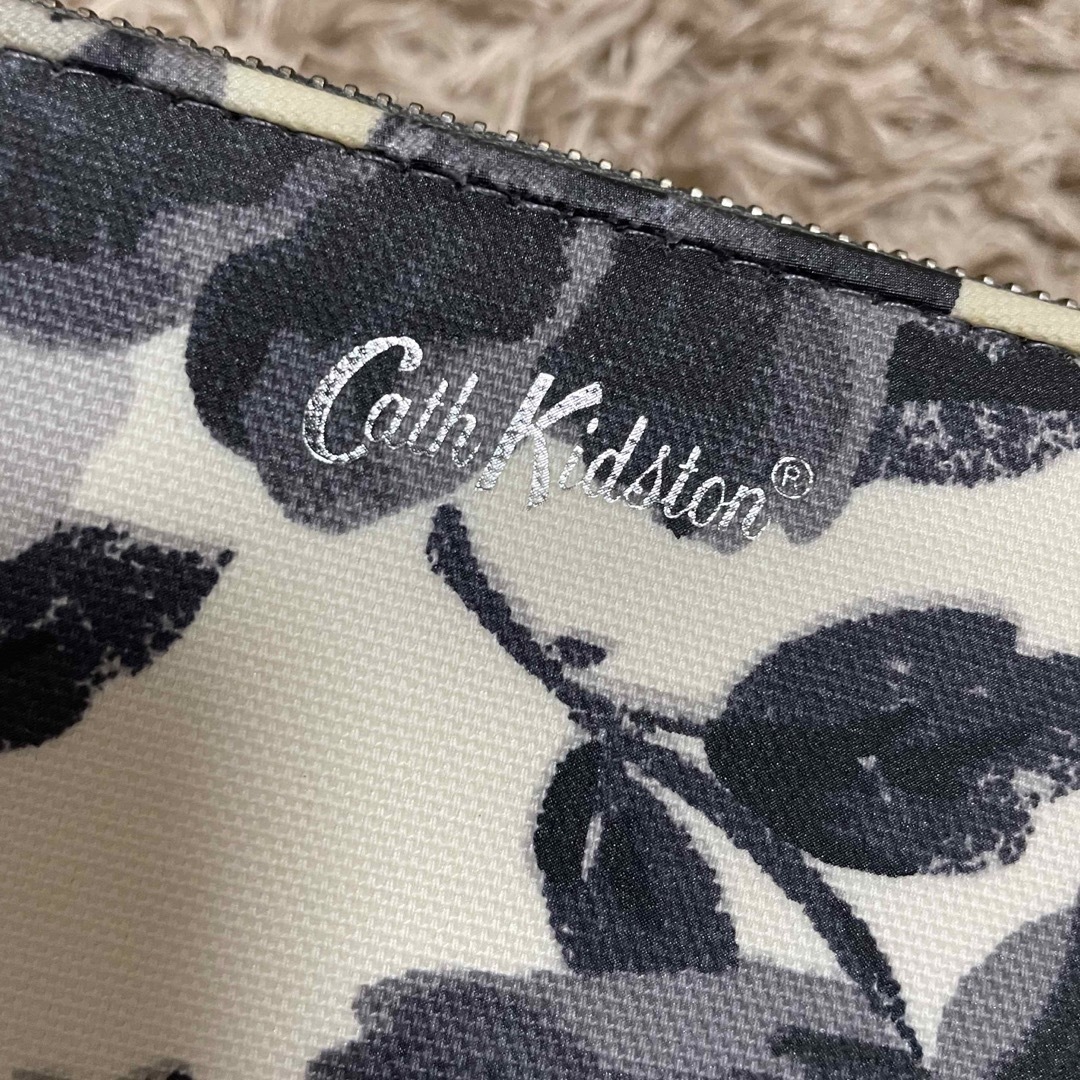 Cath Kidston(キャスキッドソン)のCath Kirstin  長財布 レディースのファッション小物(財布)の商品写真