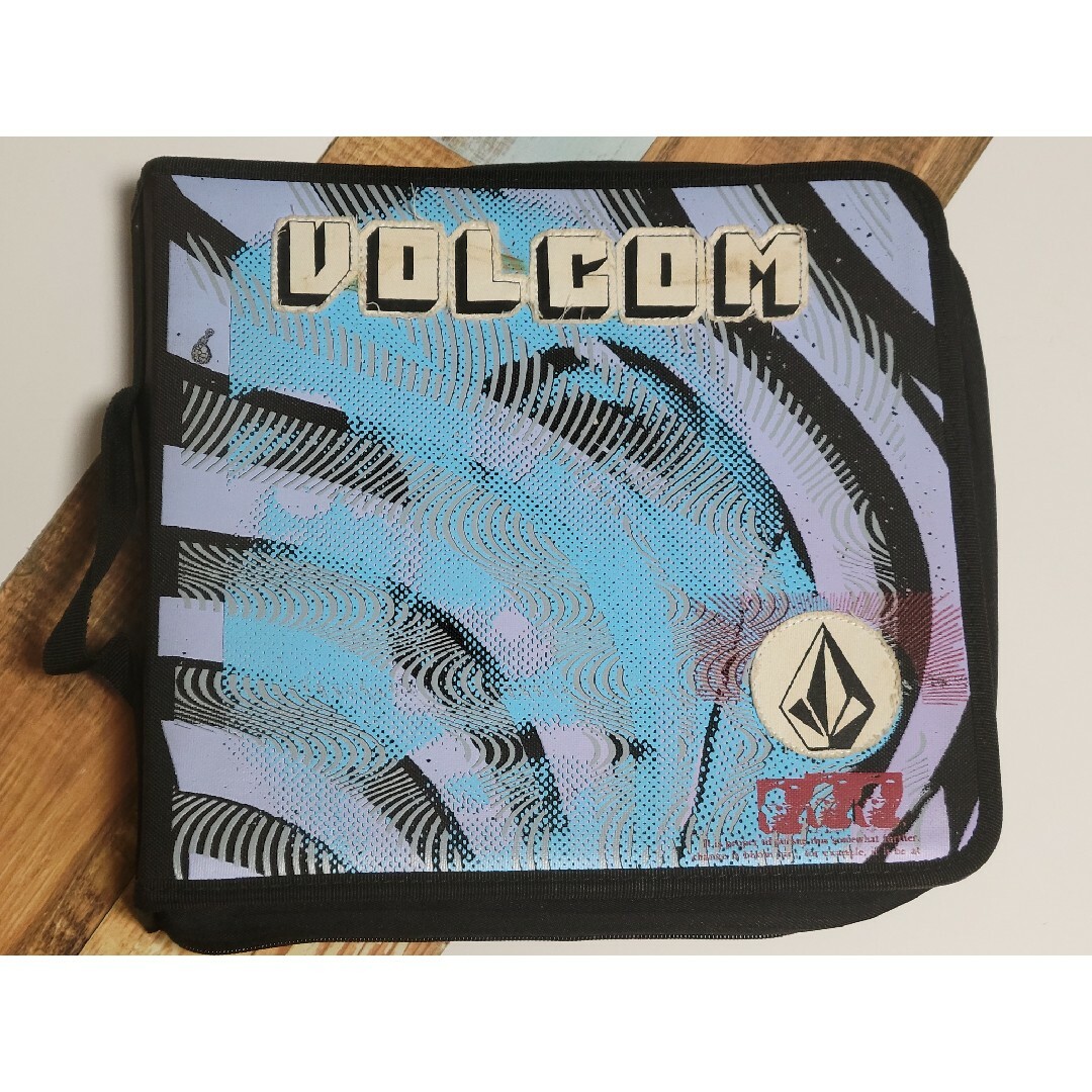 VOLCOM　ケース　CD　DVD　DVD-R　お洒落ケース エンタメ/ホビーのエンタメ その他(その他)の商品写真