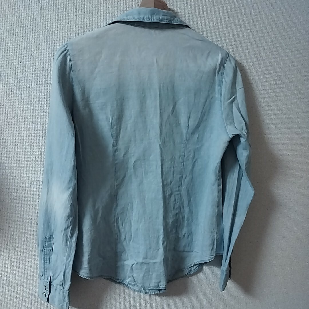 古着 shk mode スキッパー　コットンシャツ　ビジュー　長袖　Mサイズ レディースのトップス(シャツ/ブラウス(長袖/七分))の商品写真