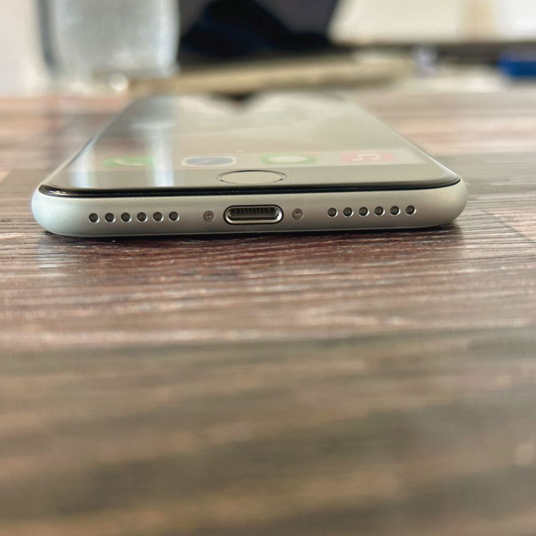 iPhoneSE 第2世代 ホワイト(白) 64GB SIMフリー(本体)