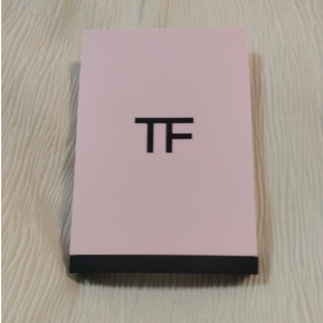 TOM FORD BEAUTY(トムフォードビューティ)のトムフォード アイカラー クォード ボディヒート限定パッケージ コスメ/美容のベースメイク/化粧品(アイシャドウ)の商品写真