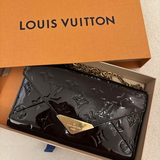 ルイヴィトン(LOUIS VUITTON)のルイヴィトン チェーンウォレット 財布(財布)