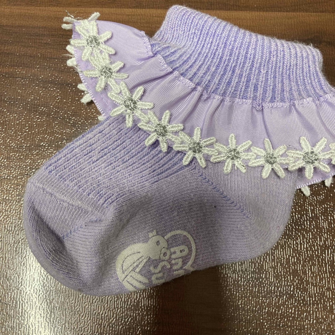 ANNA SUI mini(アナスイミニ)の【ANNASUI mini】フラワー 靴下 9〜11cm キッズ/ベビー/マタニティのこども用ファッション小物(靴下/タイツ)の商品写真