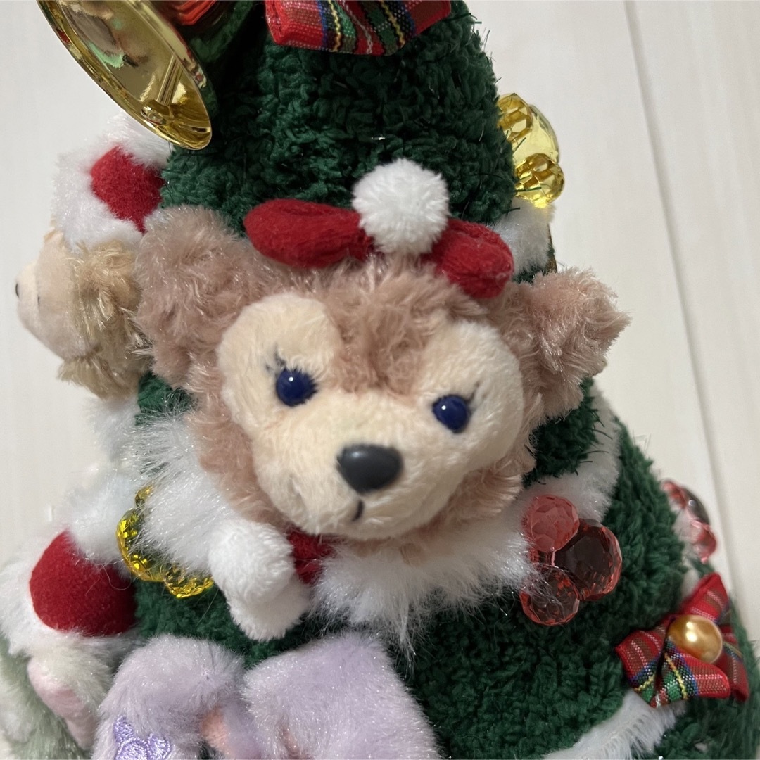 ダッフィー(ダッフィー)の【美品❗️】ダッフィー Duffy 2019 クリスマス クリスマスツリー エンタメ/ホビーのおもちゃ/ぬいぐるみ(キャラクターグッズ)の商品写真