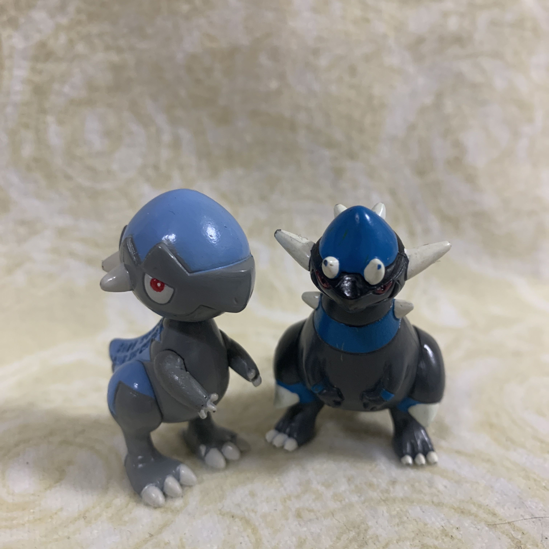 ポケモン フィギュア モンコレ ズガイドス ラムパルドの通販 by ポケモン フィギュア モンコレ ズガイドス ラムパルドの通販 by