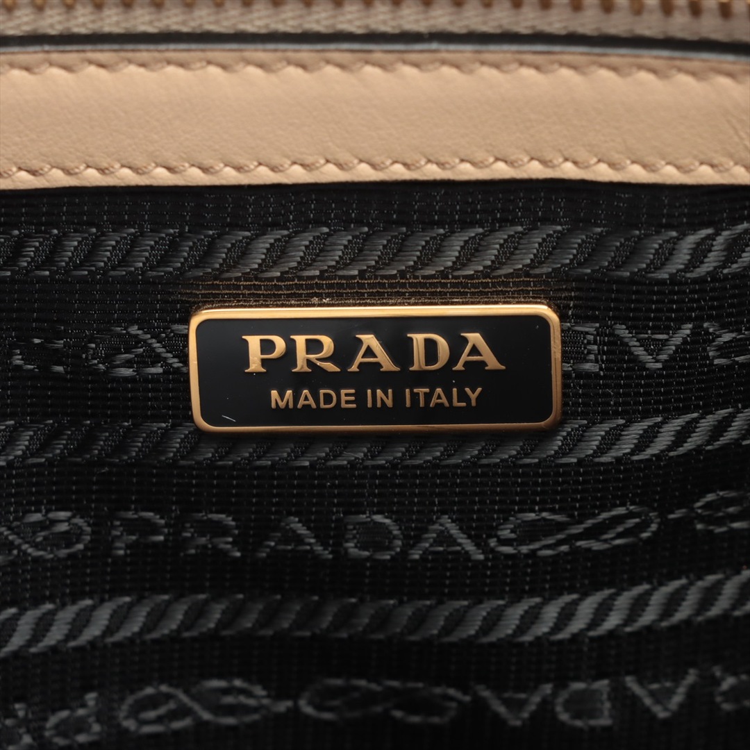 PRADA(プラダ)のプラダ    ベージュ レディース トートバッグ レディースのバッグ(トートバッグ)の商品写真