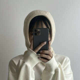 ウィゴー(WEGO)の新品　WEGO スナップボタンニットバラクラバ 韓国ファッション　マフラー　白(ニット帽/ビーニー)
