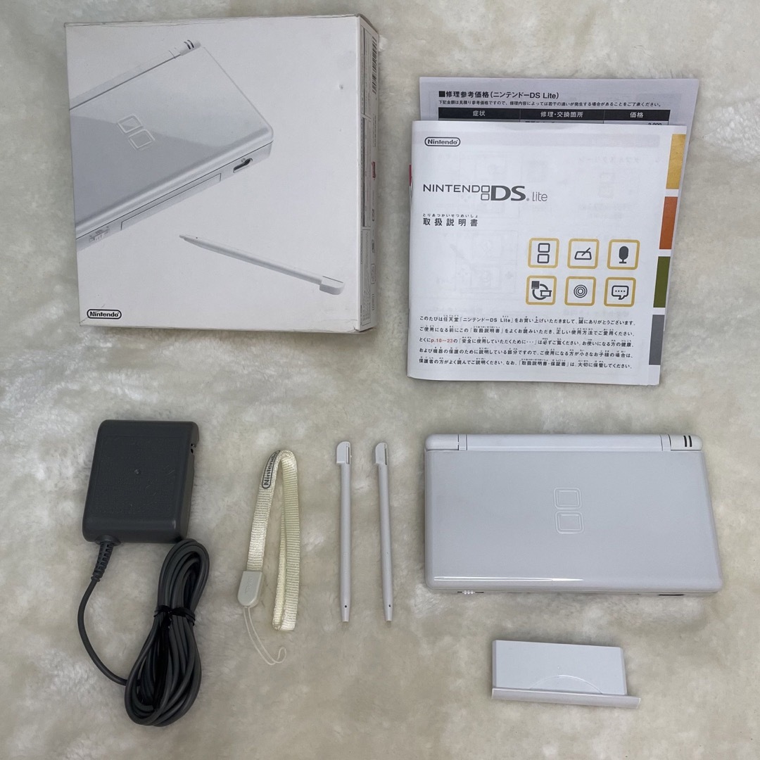 ニンテンド-DS LITE クリスタルホワイト 説明書、箱付き！-