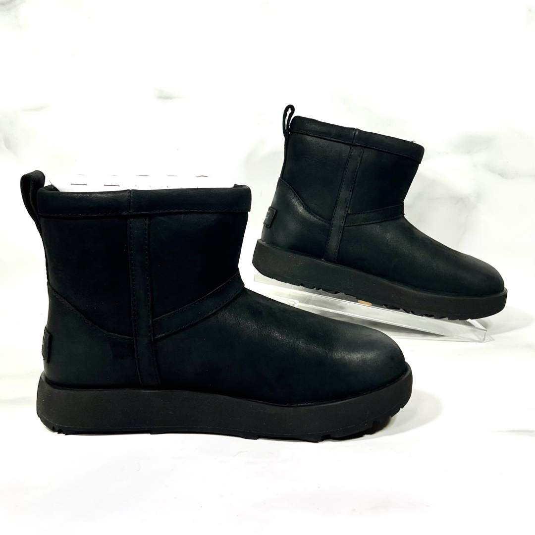 【レア新品未使用】UGG クラシックミニ L WP ビブラム ブーツ 黒23.0