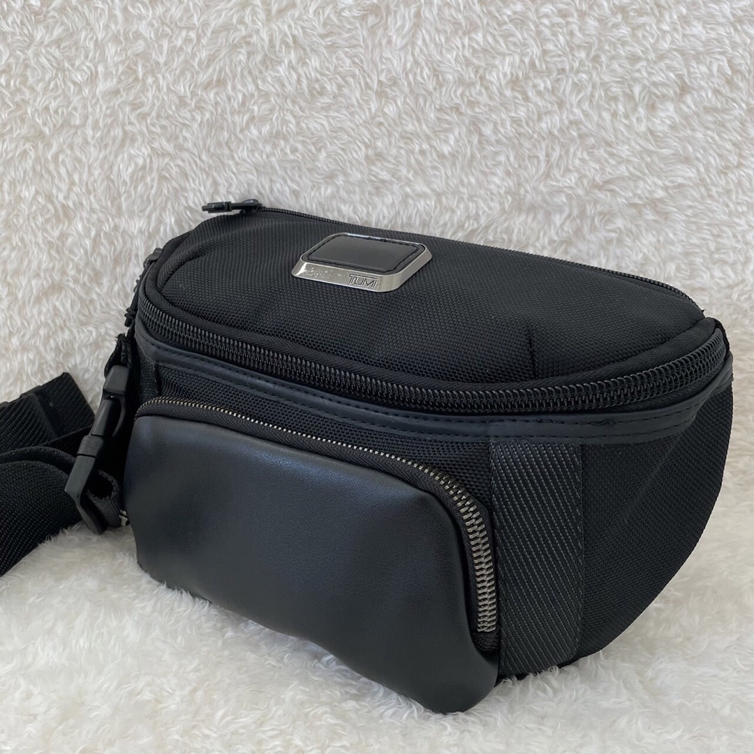 TUMI(トゥミ)のTUMI ボディバッグ ALPHA BRAVO ウエストポーチ レザー ナイロン メンズのバッグ(ボディーバッグ)の商品写真