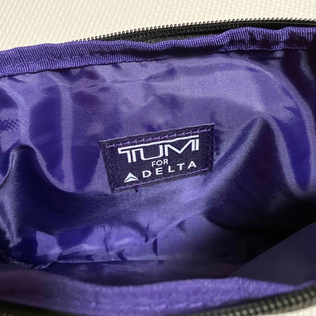 TUMI(トゥミ)のTUMI アメニティ　デルタ航空 メンズのバッグ(トラベルバッグ/スーツケース)の商品写真