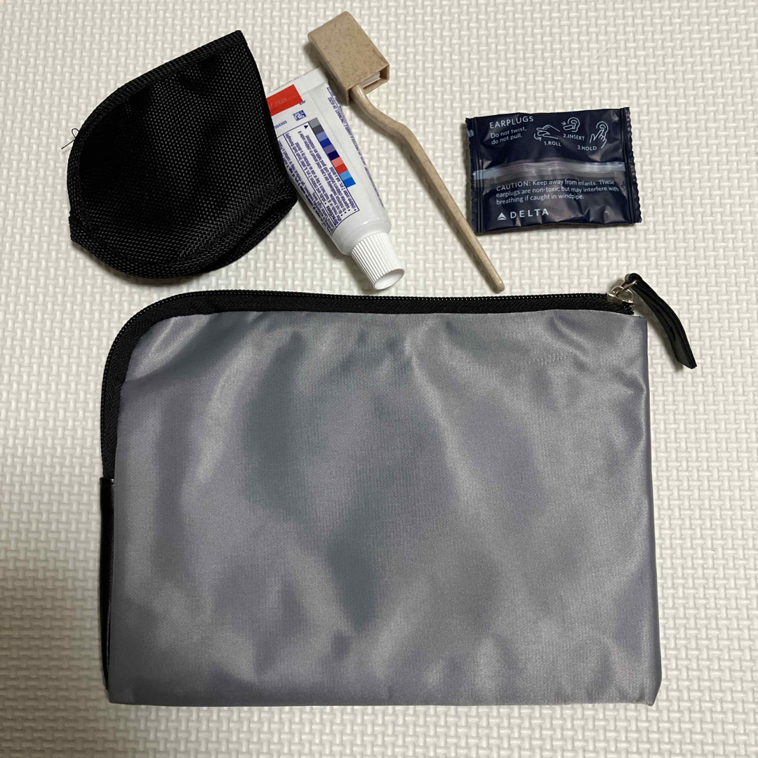 TUMI(トゥミ)のTUMI アメニティ　デルタ航空 メンズのバッグ(トラベルバッグ/スーツケース)の商品写真