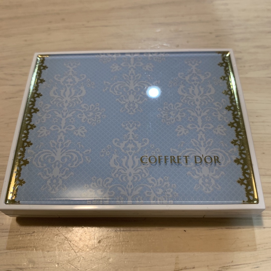 COFFRET D'OR(コフレドール)のコフレドール　3Dグラデーションアイズ02 コスメ/美容のベースメイク/化粧品(アイシャドウ)の商品写真