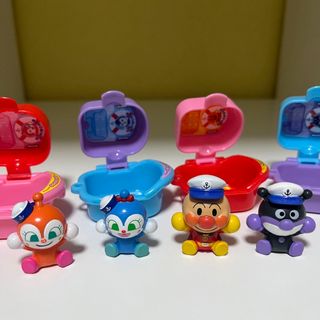 バンダイ(BANDAI)のDX★アンパンマンバスボールの中身★バスボム★入浴剤(キャラクターグッズ)