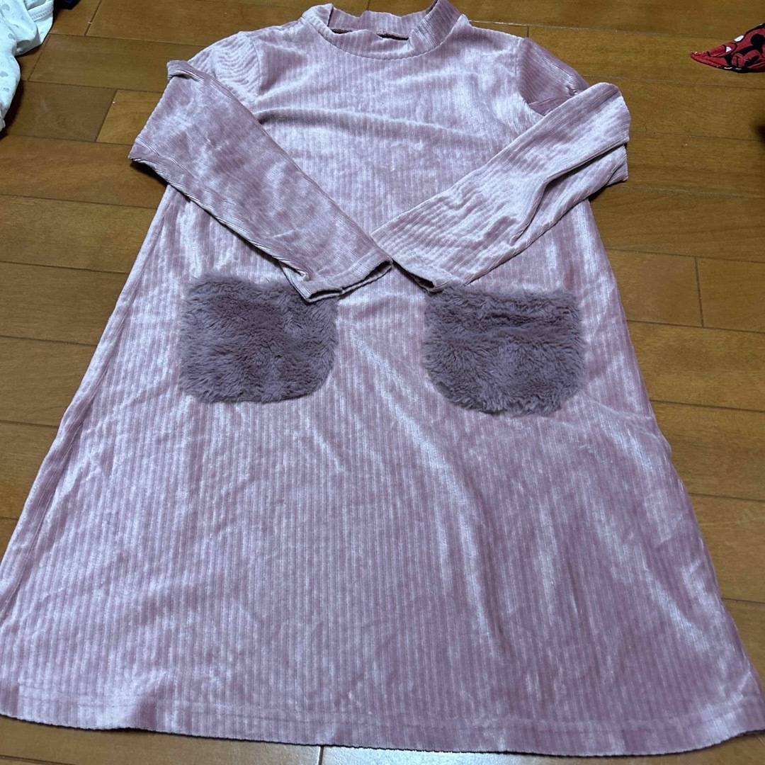 西松屋(ニシマツヤ)のベロアコーデュロイ風　ワンピース　 キッズ/ベビー/マタニティのキッズ服女の子用(90cm~)(ワンピース)の商品写真