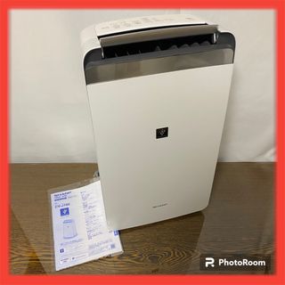 シャープ(SHARP)の【きぃぃ様専用】SHARP シャープ　除湿機　18L CV-J180W(加湿器/除湿機)