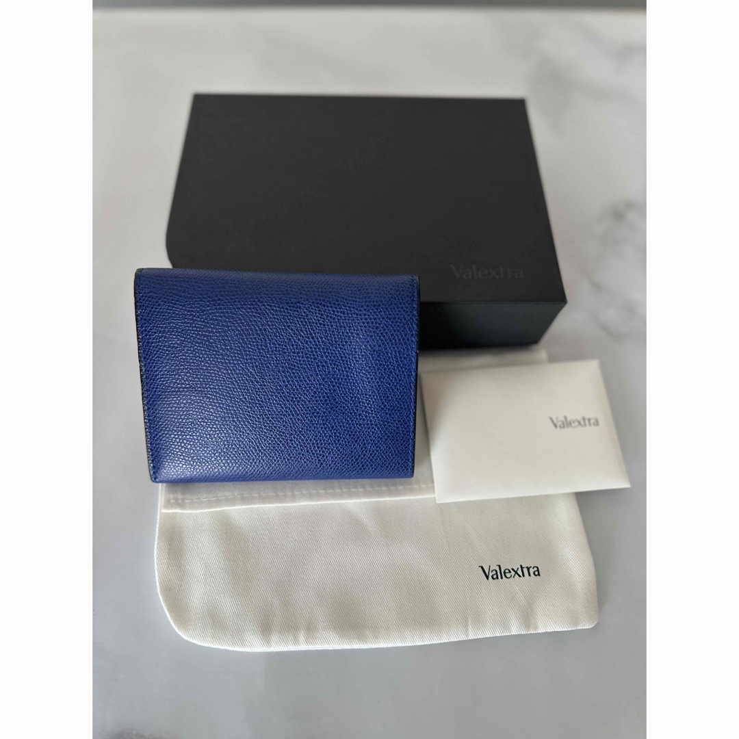 Valextra(ヴァレクストラ)のvalextra♡財布♡ロイヤルブルー♡美品 レディースのファッション小物(財布)の商品写真