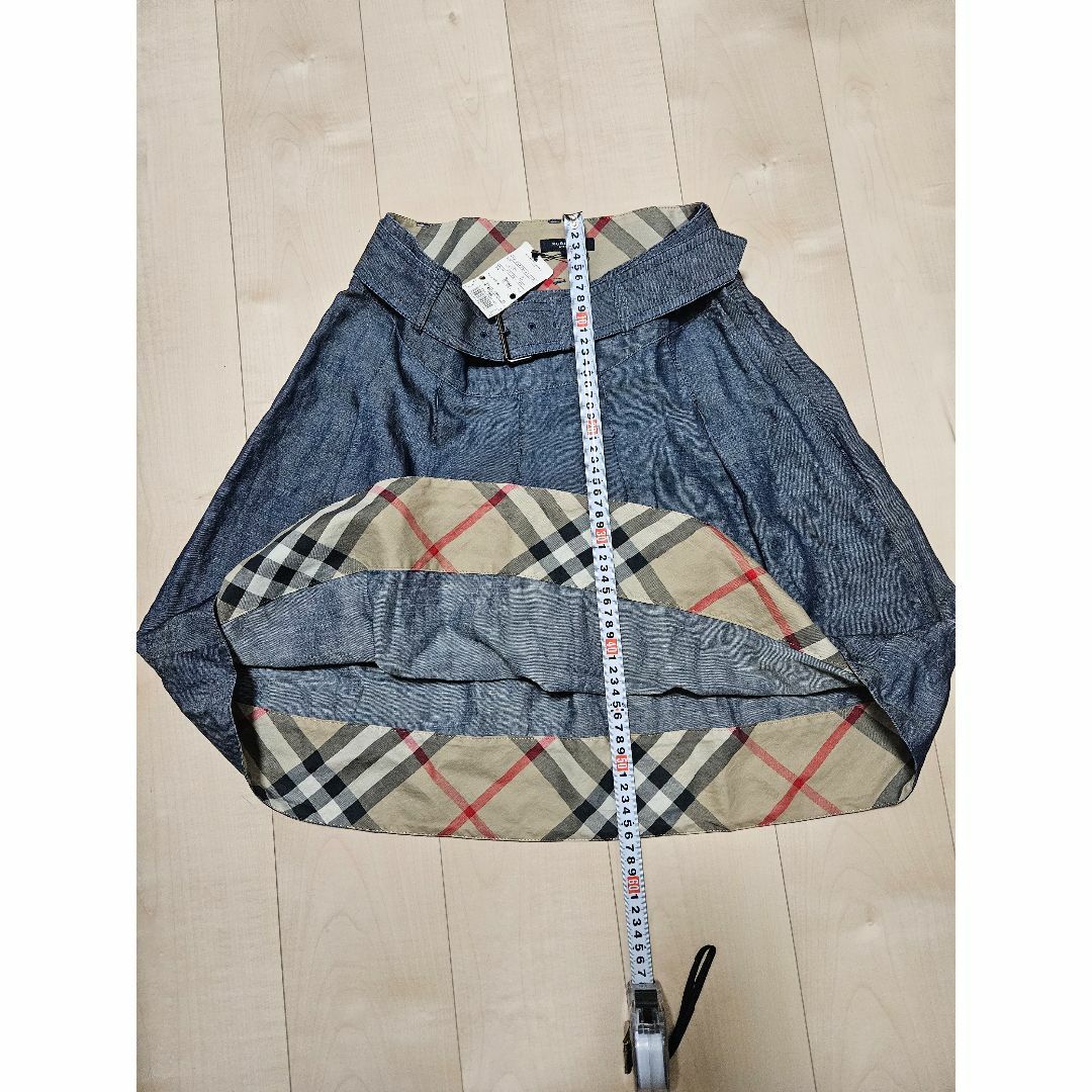 BURBERRY(バーバリー)のバーバリースカート　新品未使用　バーバリーロンドン　BURBERRY レディースのスカート(ひざ丈スカート)の商品写真