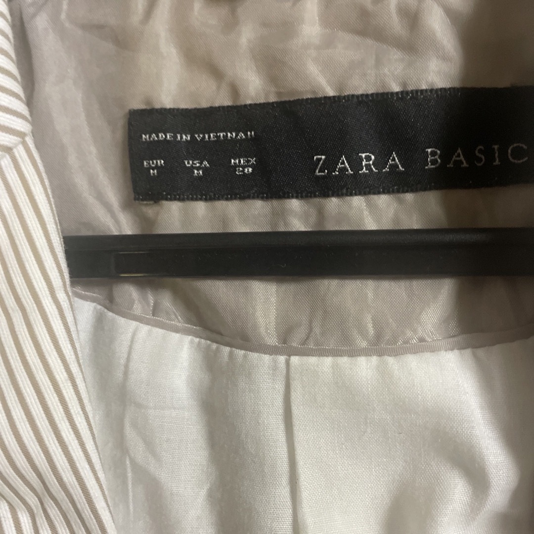 ZARA(ザラ)のZARAザラBASICベーシックジャケット レディースのジャケット/アウター(テーラードジャケット)の商品写真