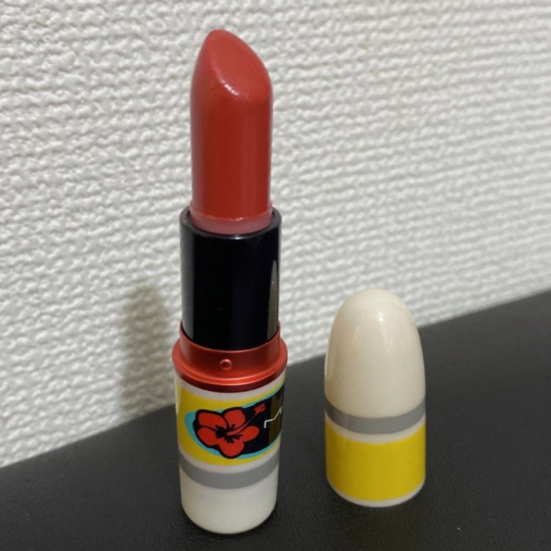 MAC(マック)のMAC リップスティック　ハイビスカス コスメ/美容のベースメイク/化粧品(口紅)の商品写真