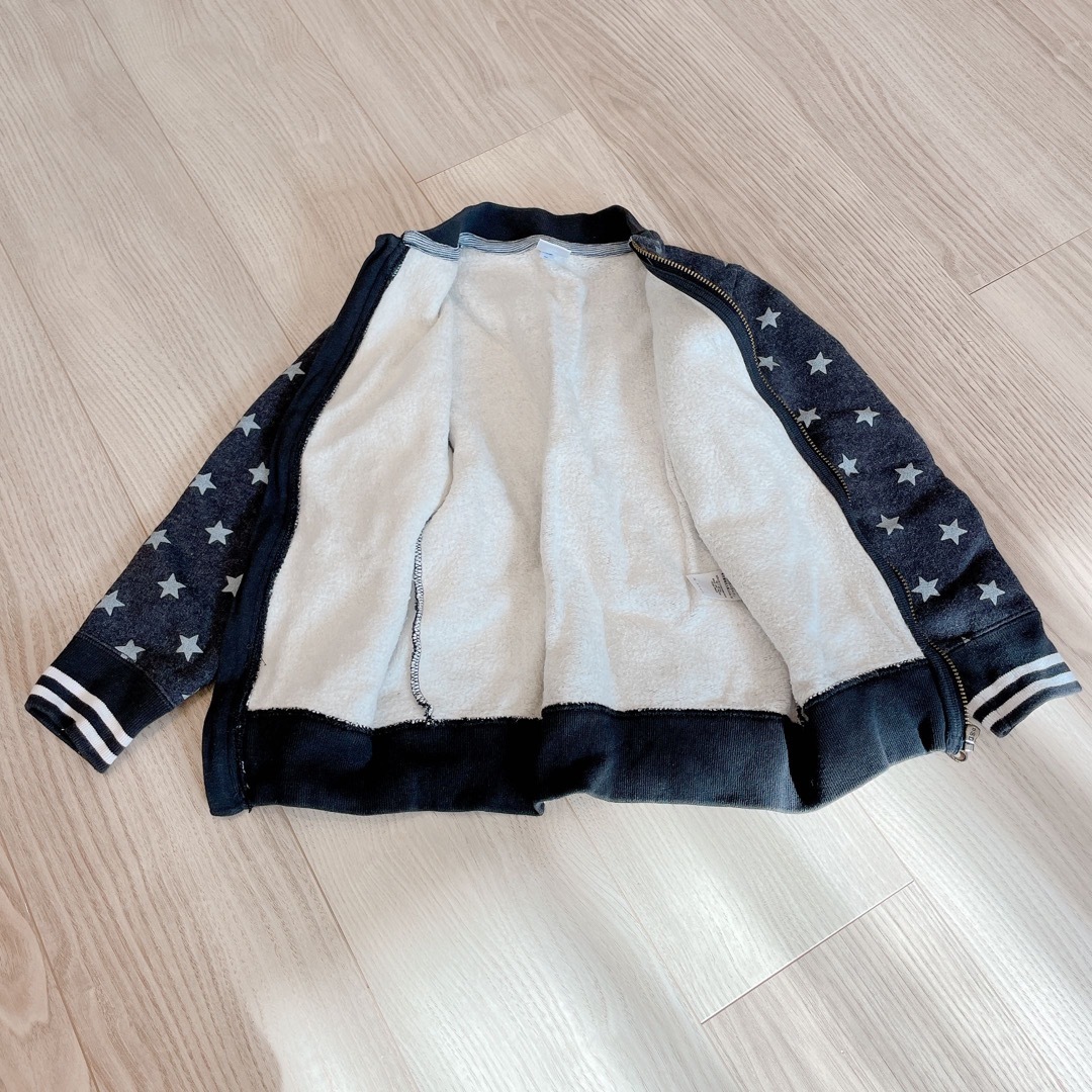 PETIT BATEAU(プチバトー)のPETIT BATEAU / 星プリント スウェットカーディガン キッズ/ベビー/マタニティのキッズ服男の子用(90cm~)(カーディガン)の商品写真