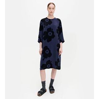 marimekko　マリメッコ　ひざ丈ワンピース　総柄　長袖　アートデザイン