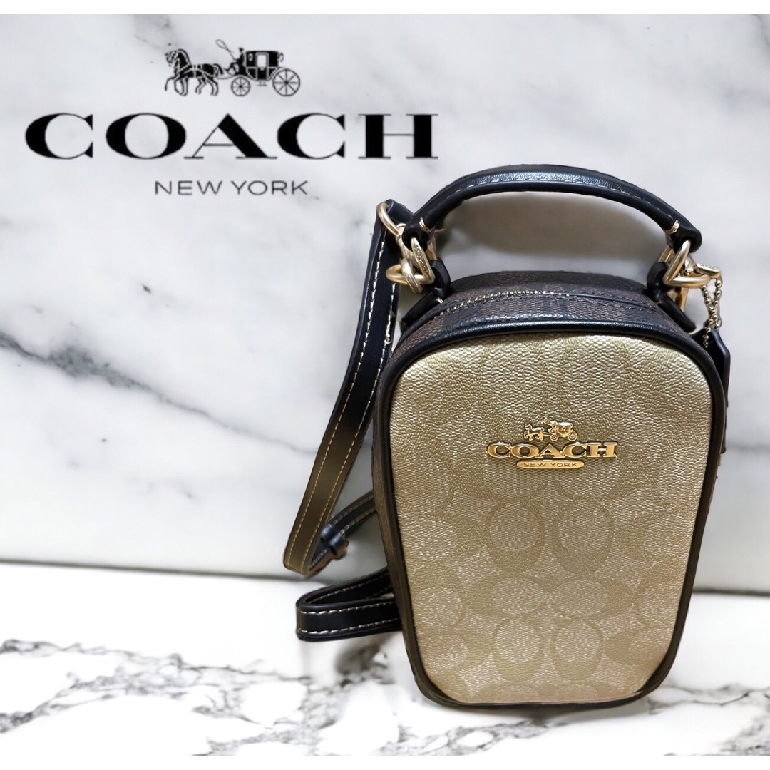 COACH  コーチ　スマホ　ショルダー　ミニ　シグネチャー　未使用品