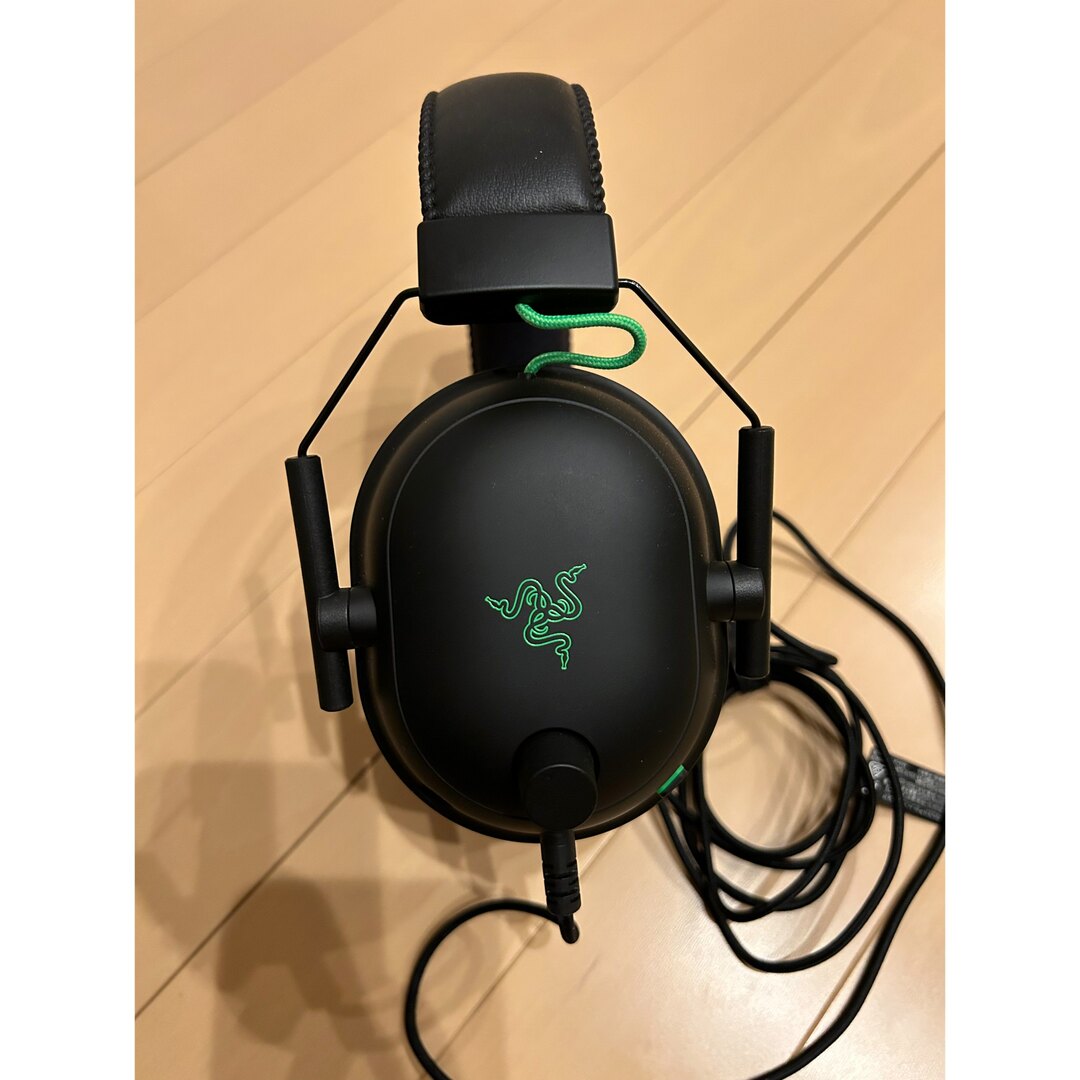 Razer(レイザー)のヘッドセット　RAZER BLACKSHARK V2 スマホ/家電/カメラのオーディオ機器(ヘッドフォン/イヤフォン)の商品写真