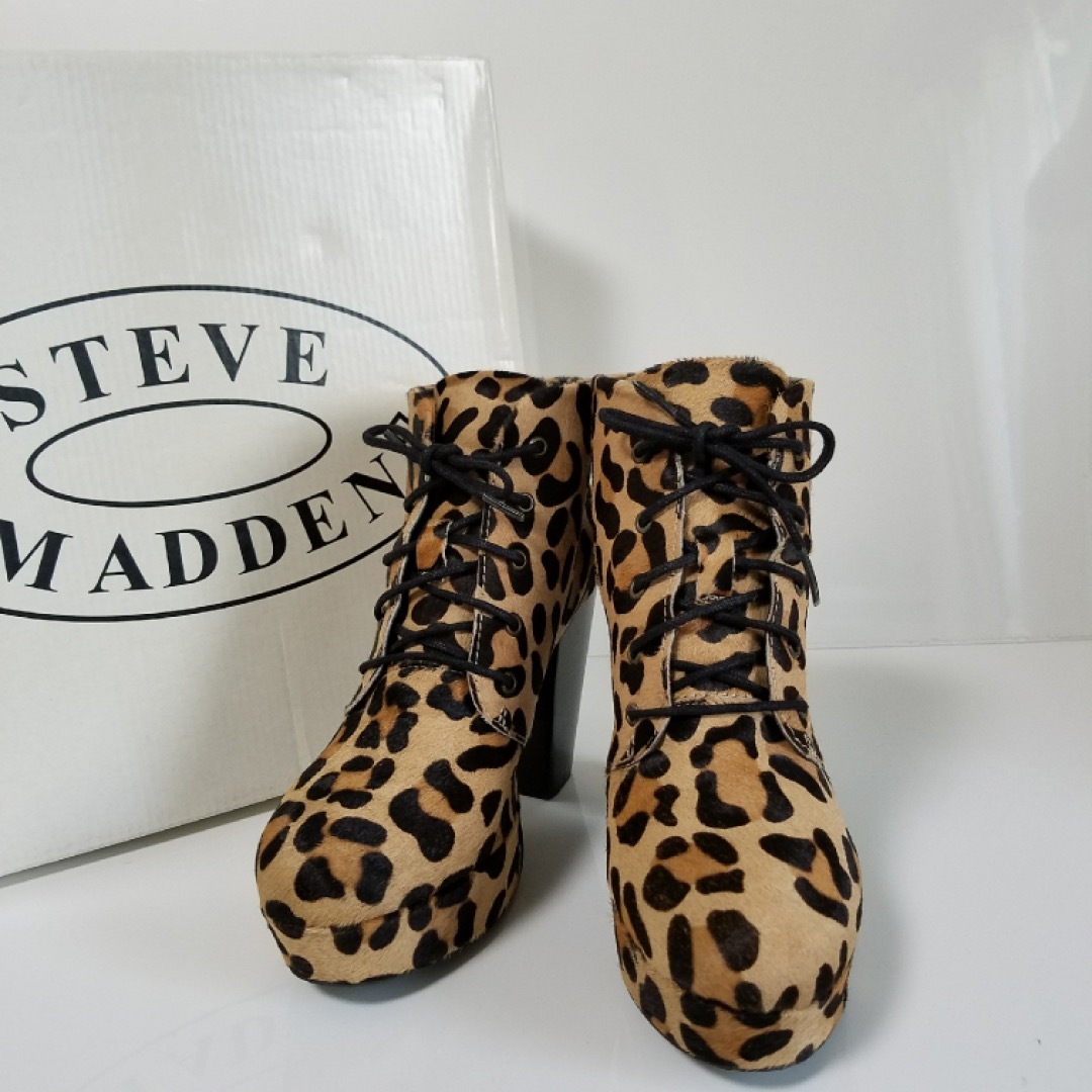 Steve Madden(スティーブマデン)のスティーブマデン レオパード ハラコ ブーツ　ヒョウ柄　ショートブーツ  レディースの靴/シューズ(ブーティ)の商品写真