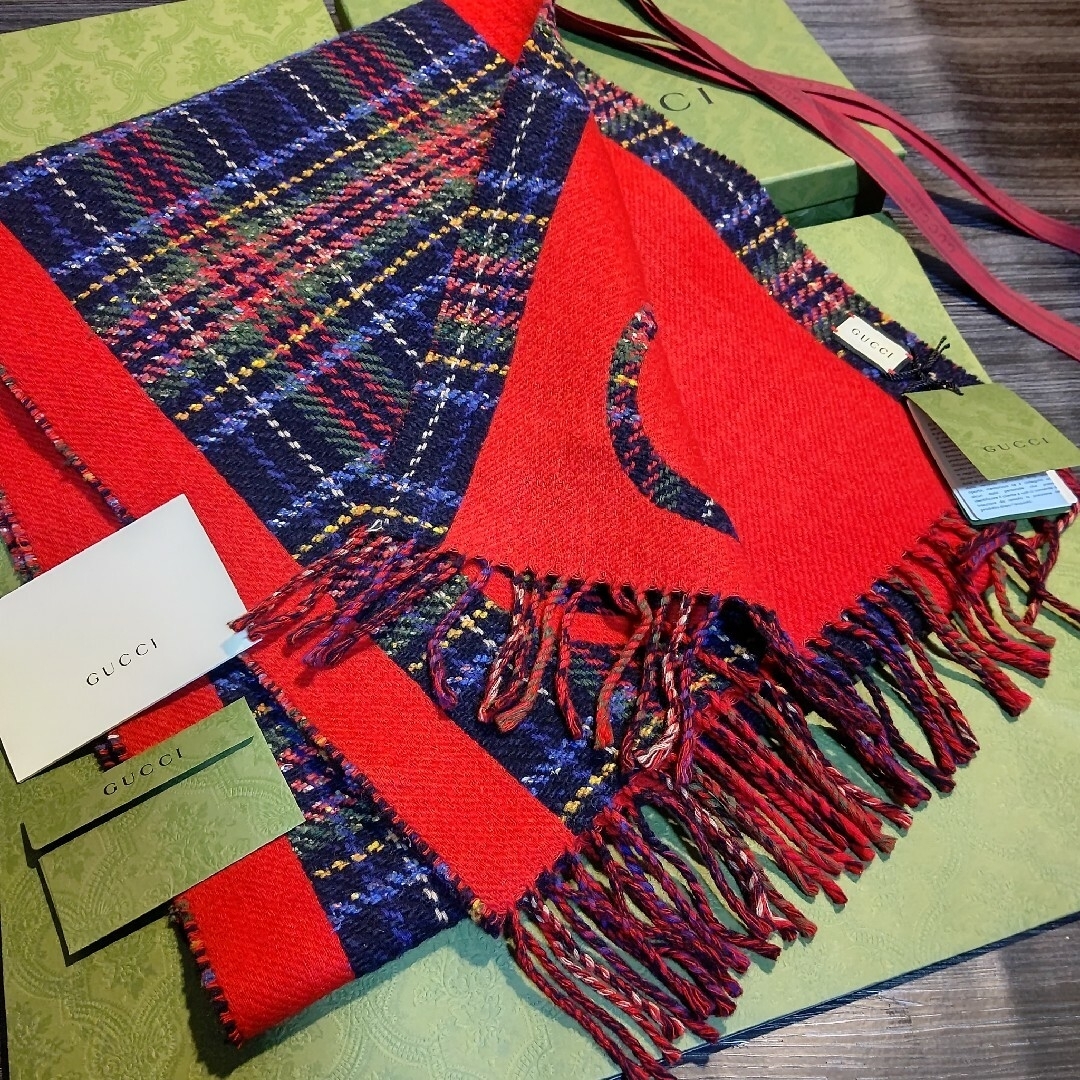 Gucci - ❤美品箱袋付き❤GUCCI マフラー ストール スカーフ ショール