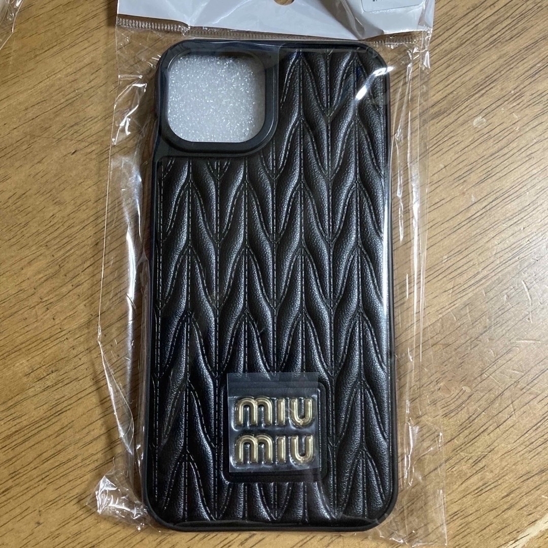 MIU MIU - 新品!miumiu iPhoneケース14ProMax♡マテラッセ柄 MIU MIU - 新品!miumiu iPhoneケース14ProMax♡マテラッセ柄