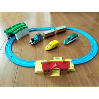 プラレール きかんしゃトーマス ベーシックセット おまけ付き(鉄道模型)